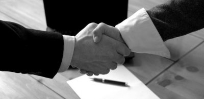 contract e1322769925301   10 Commandments Of Independent Music Making