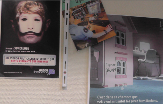 Sur les murs de la gendarmerie du Pas-de-Calais, dans les bureaux des gendarmes affectés à la cybercriminalité. Le crime le plus fréquent, dans leurs enquêtes : la pédophilie.